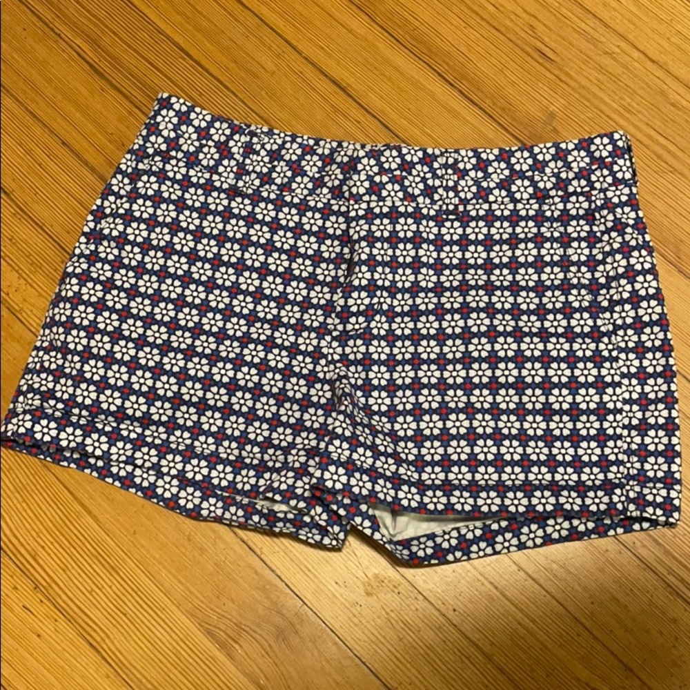 Khaki by GAP Floral Shorts in Blue and Red
